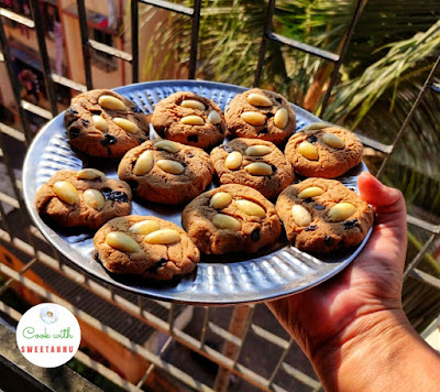 Peanut Butter and Chocolate Chip protein Cookies Recipe