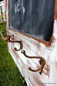 Repurposed headboard chalkboard Beyond The Picket Fencehttp://bec4-beyondthepicketfence.blogspot.com/2012/06/headboard-chalkboard.html 