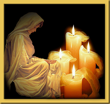 mujer_con_velas_en_oracion_