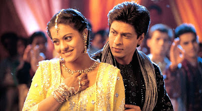 kabhi-khushi-kabhie-gum-shahrukh-kajol-looking-romentic