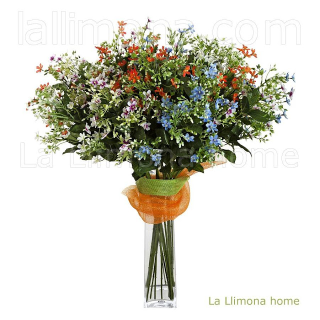 Arreglo floral con ramas de flores silvestres artificiales