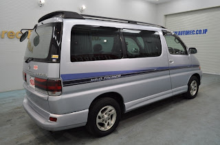 1997 Toyota Hiace Regius Wind Tourer KCH40 diesel model for Uganda