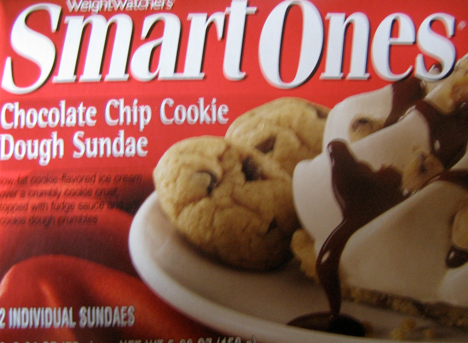 Foodette Reviews: Smart Ones Chocolate Chip Cookie Dough Sundae