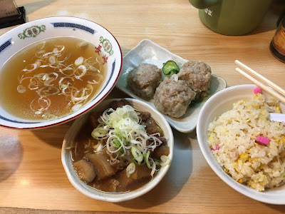 三軒茶屋にある長崎のトリプル（スープ付き）