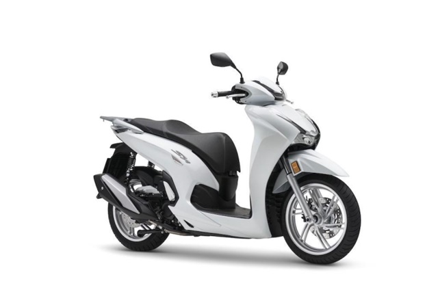 Loạt xe máy giá siêu đắt, ngốn xăng ngang ôtô <a href=