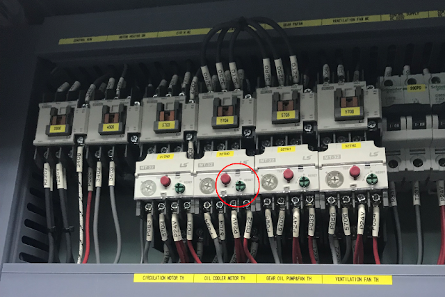 Thermal relay reset button