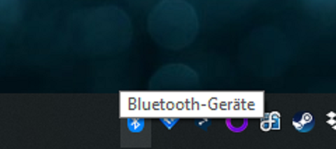 Vista cercana del indicador de Bluetooth (en alemán).