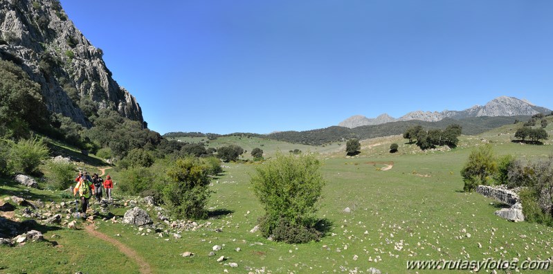 Villaluenga del Rosario - Llanos del Republicano - Torcal de Cancha Bermeja - Cerro Tinajo