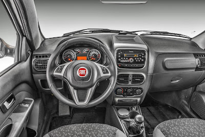 Nova Fiat Strada 2014 Trekking - interior