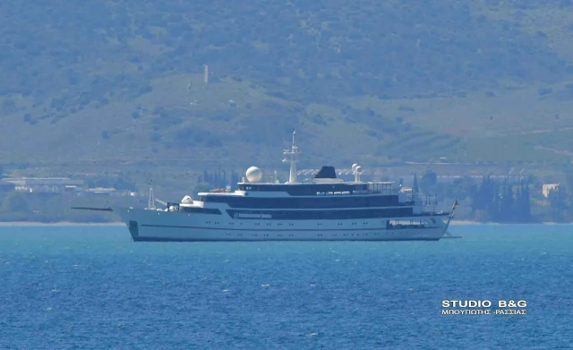 Τουριστικό πλοίο ανοιχτά του Ναυπλίου προκάλεσε ανησυχία σε λιμενικό και πολίτες