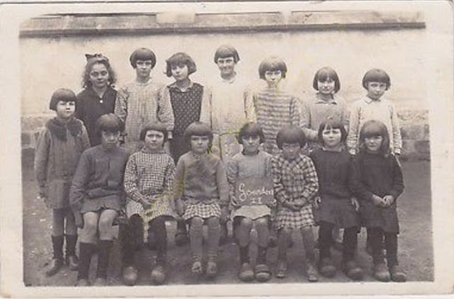 Gourdon, école de filles du bourg, date inconnue (collection privée)