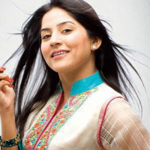 Pakistani film,drama actress and model Mahnoor baloch hd wallpaper biography and photos 2014.