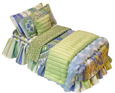 Doll Beds on Easy The Beds Come In Two Sizes Large Beds   125 Fit Dolls Up To 18