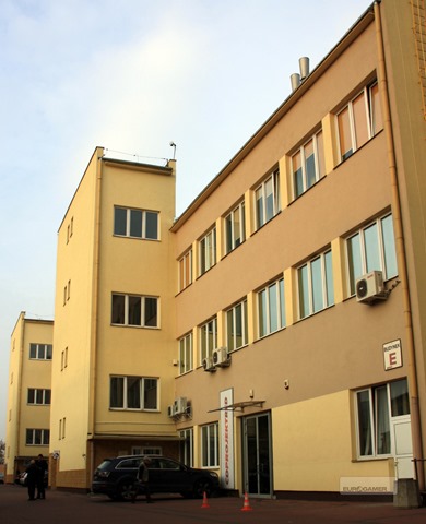1300x-1
