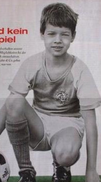 Childhood photograph of the World    Footballer Seen On www.coolpicturegallery.us