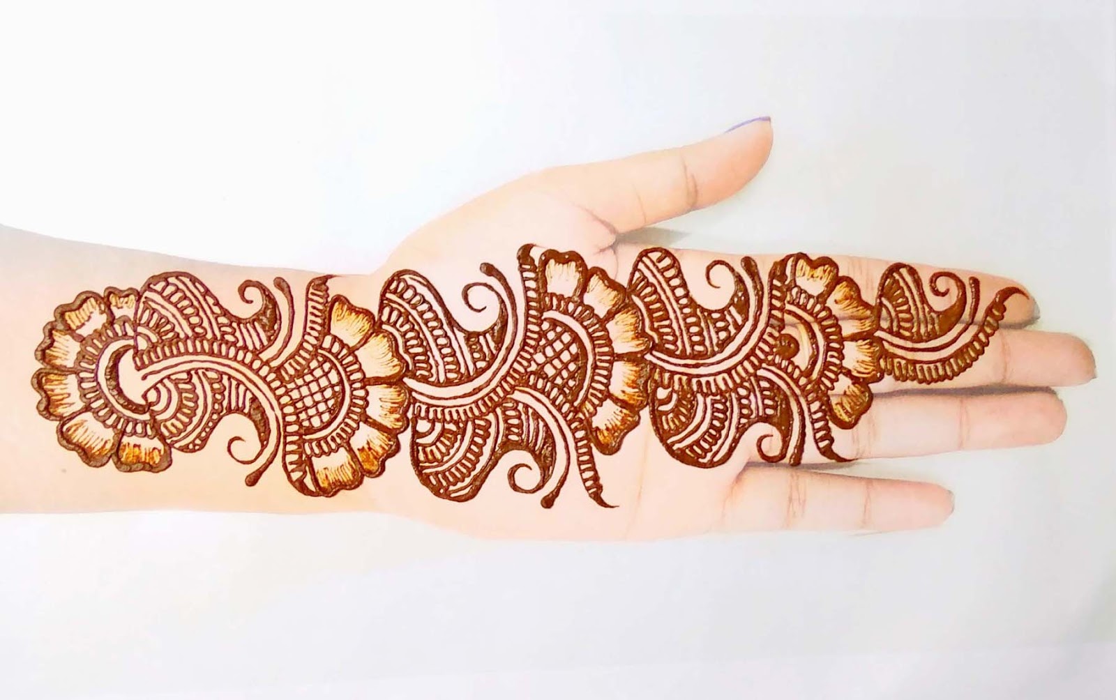 Top 10 Simple Mehndi Design For Front Hands