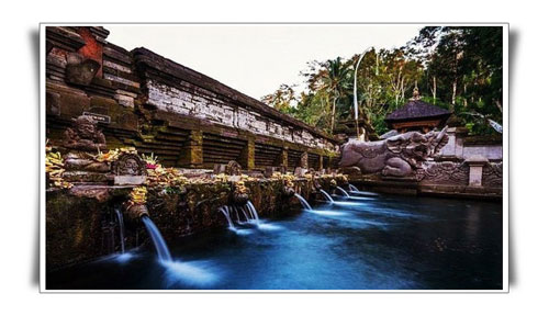 The picture of Holy Water Spring of Tirta Empul - Bali Male Escort