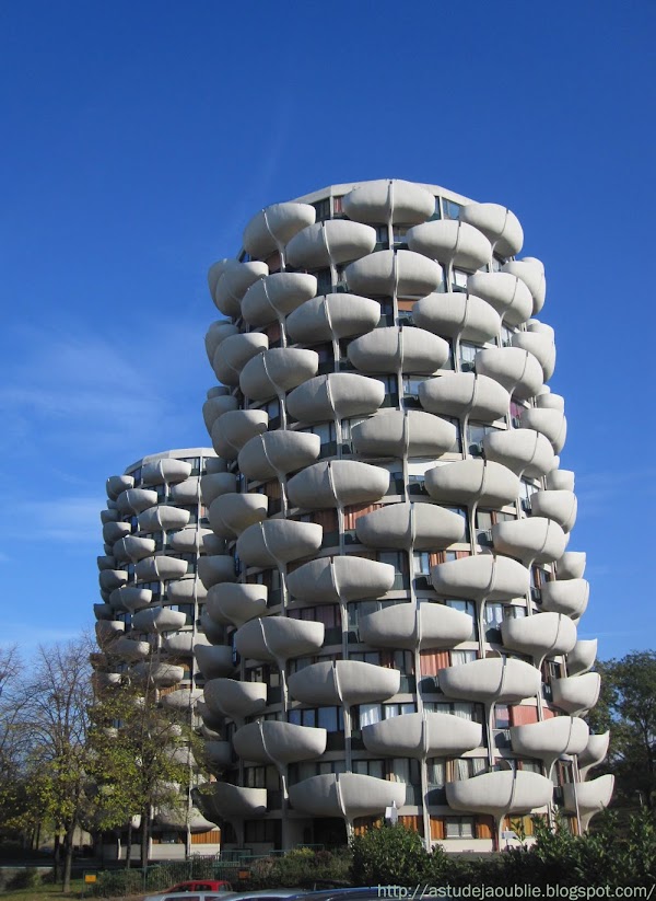  Créteil - Les Choux - Dalhia - Epis de maïs - Maisons-fleurs Architecte: Gérard Grandval Construction: 1969 à 1974.