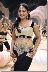 Anushka Latest Hot Navel Photos from Mirchi, Latest Anushka Hot Images in Mirchi
