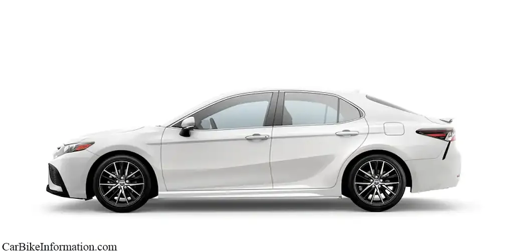 Toyota Camry White