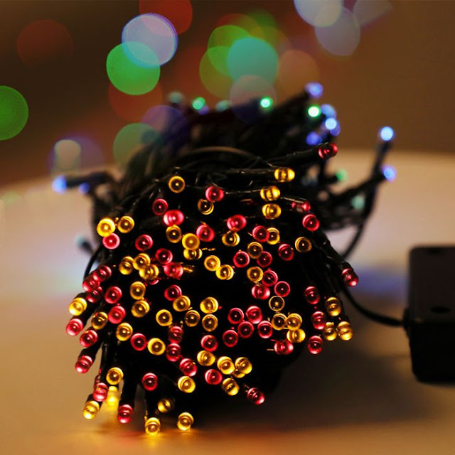 $12.99 / €11.15 Shipped for 22m 200-LEDs 8-Mode Waterproof Solar Powered String Light Christmas Holiday Decoration