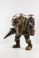 Big Daddy y Little Sister 1/6 de "Bioshock" - Threezero