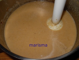redondo de ternera, pasando la salsa