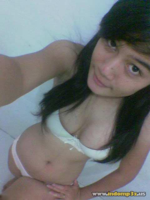 Foto-foto Gadis SMA Cantik Bugil