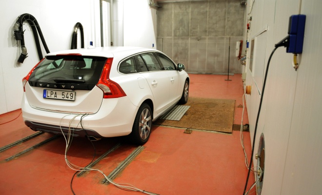 Volvo V60 in the climate lab