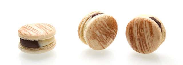 Macarons aux chocolats blanc et noir