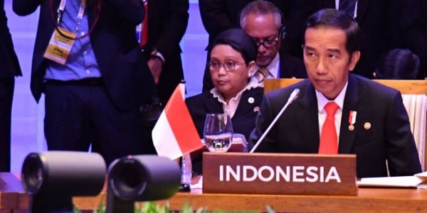 Mantap! Jokowi Mengendalikan Mulai Naga Sampai Badut