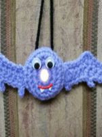 https://translate.google.es/translate?hl=es&sl=en&tl=es&u=http%3A%2F%2Fwww.frommmetoyou.com%2Flighted-vampire-bat-ornament-free-pattern%2F