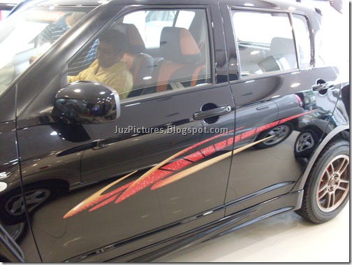 Bimal's-Maruti-Suzuki-Swift-Limited-Edition-Side-Stickers