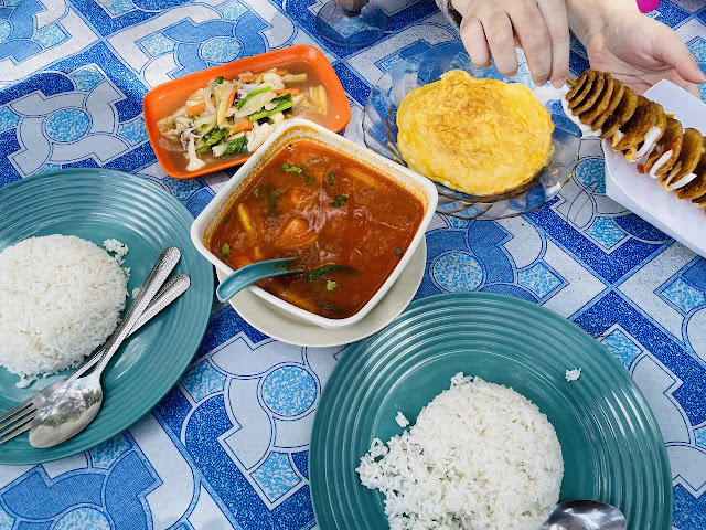 Finally dapat makan celup - celup dekat Pantai Manis Tanjung Sedili, Johor