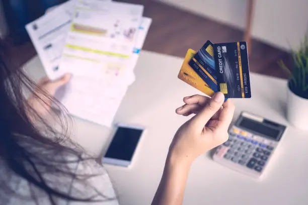 Choosing the Right Credit Card: Tips for Maximizing Your Financial Advantage [credit card selection tips]