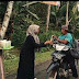 Berbagi kepada sesama 