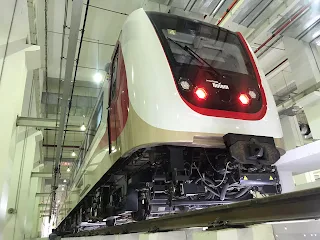 Mengenal Rel Ketiga, Rel Konduktor Pada Listrik Aliran Bawah Kereta LRT Jakarta