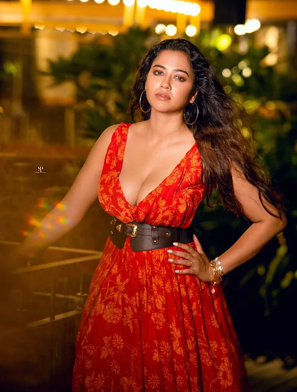 Sohini Sarkar cleavage red dress busty bengali
