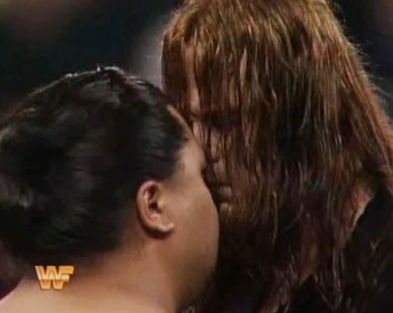 WWF / WWE ROYAL RUMBLE 1994: Yokozuna and The Undertaker faced off in a casket match