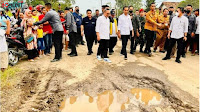Kunjungi Lampung, Jokowi Janjikan Segera Bantu Perbaiki Ruas Jalan Rusak