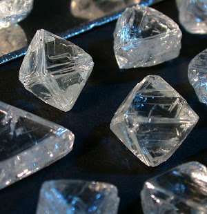 De Beers Reports Record Rough Diamond Sales