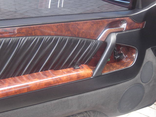 mercedes c140 wooden doors