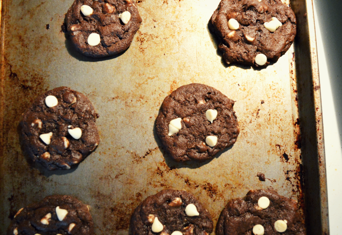 Recipe: Inside Out Chocolate Chip Cookies | Organized Mess