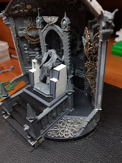 Emperor Golden Throne Warhammer 40k Blanchitsu Grimdark conversion diorama