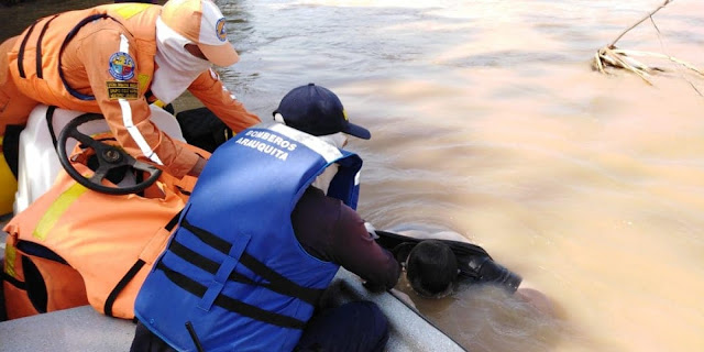 FRONTERA: Se recuperan cuerpos de tres integrantes de una misma familia que perecen en el río Arauca en Colombia.