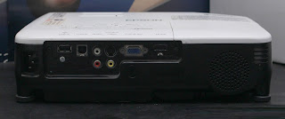 Jual Proyektor Epson EB-S200 Lumens ANSI 2700