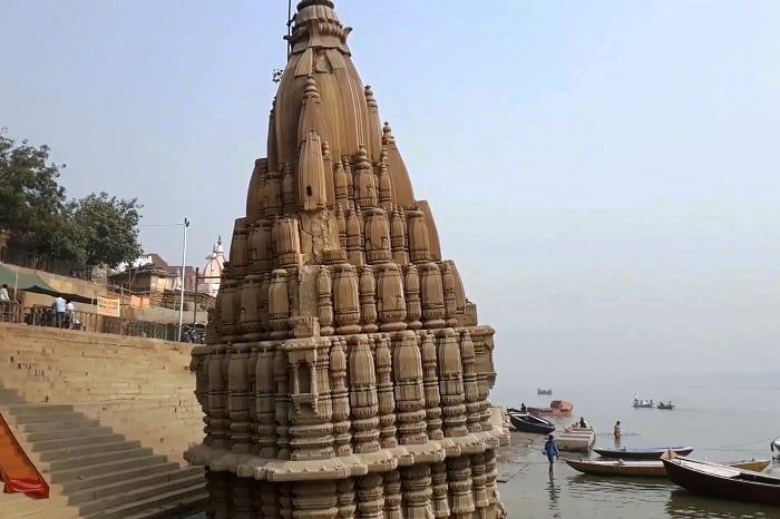 Leaning temple of Varanasi - A Temple That Leans More Than Tower Of Pisa