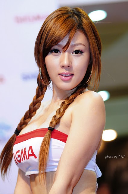 More Hwang Mi Hee At Snooker Club