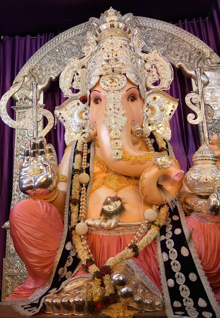 Ganesha pandal of pune, Manacha paanch, Pune, Maharashtra, Ganesh Chaturthi, Kasaba Ganapathi, Tambdi Jogeswari, Guruji Tahim, Kesariwada, Lokmanya Tilak, Tulsibaug Ganapathi, Ganesha