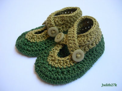  Babies Generator on 20 6 09 Crocheted Baby Double Strap Booties By Sylverdesigns  Size 3
